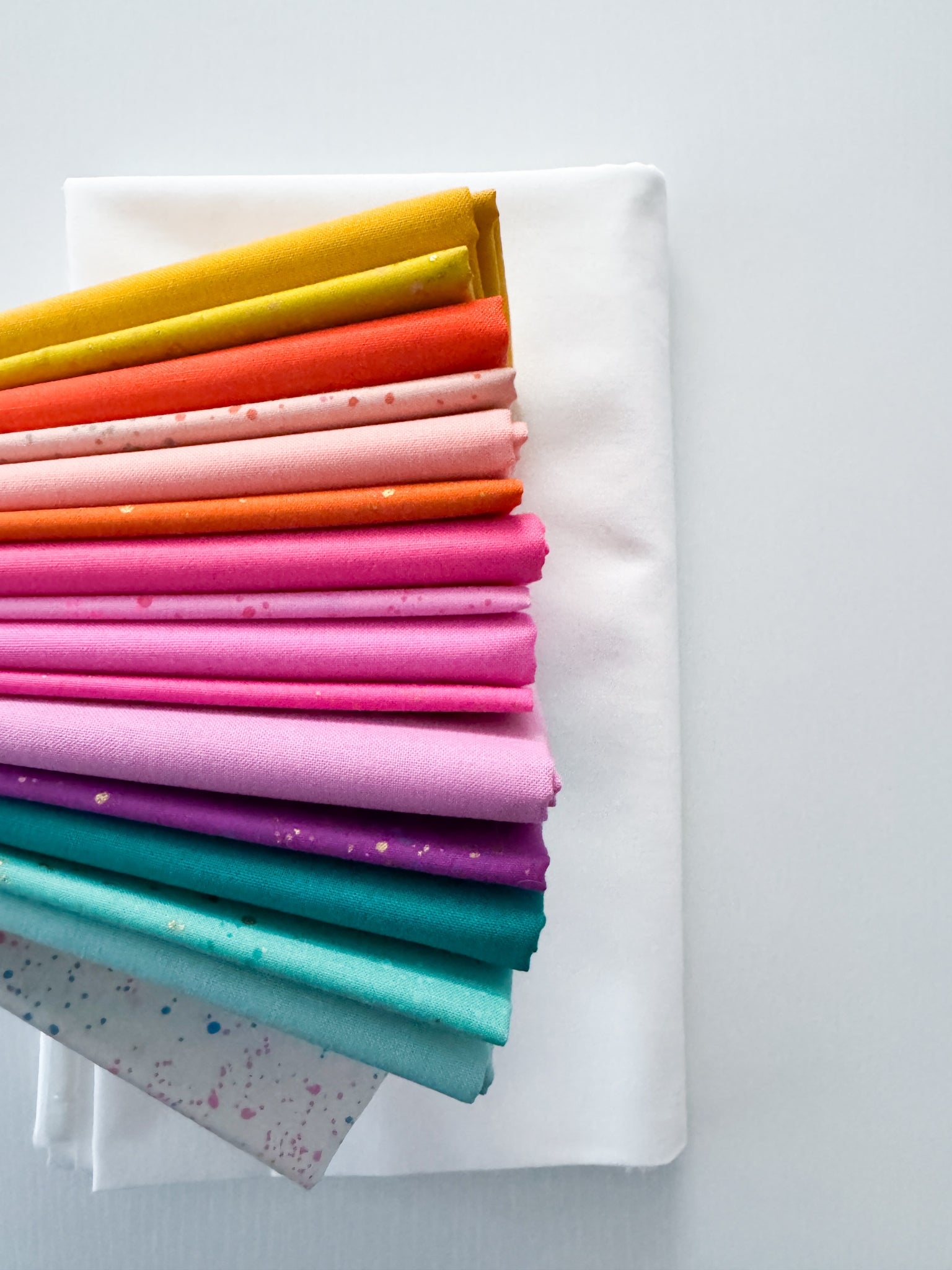 French Macaron Quilt Kit - Bella + Speckled