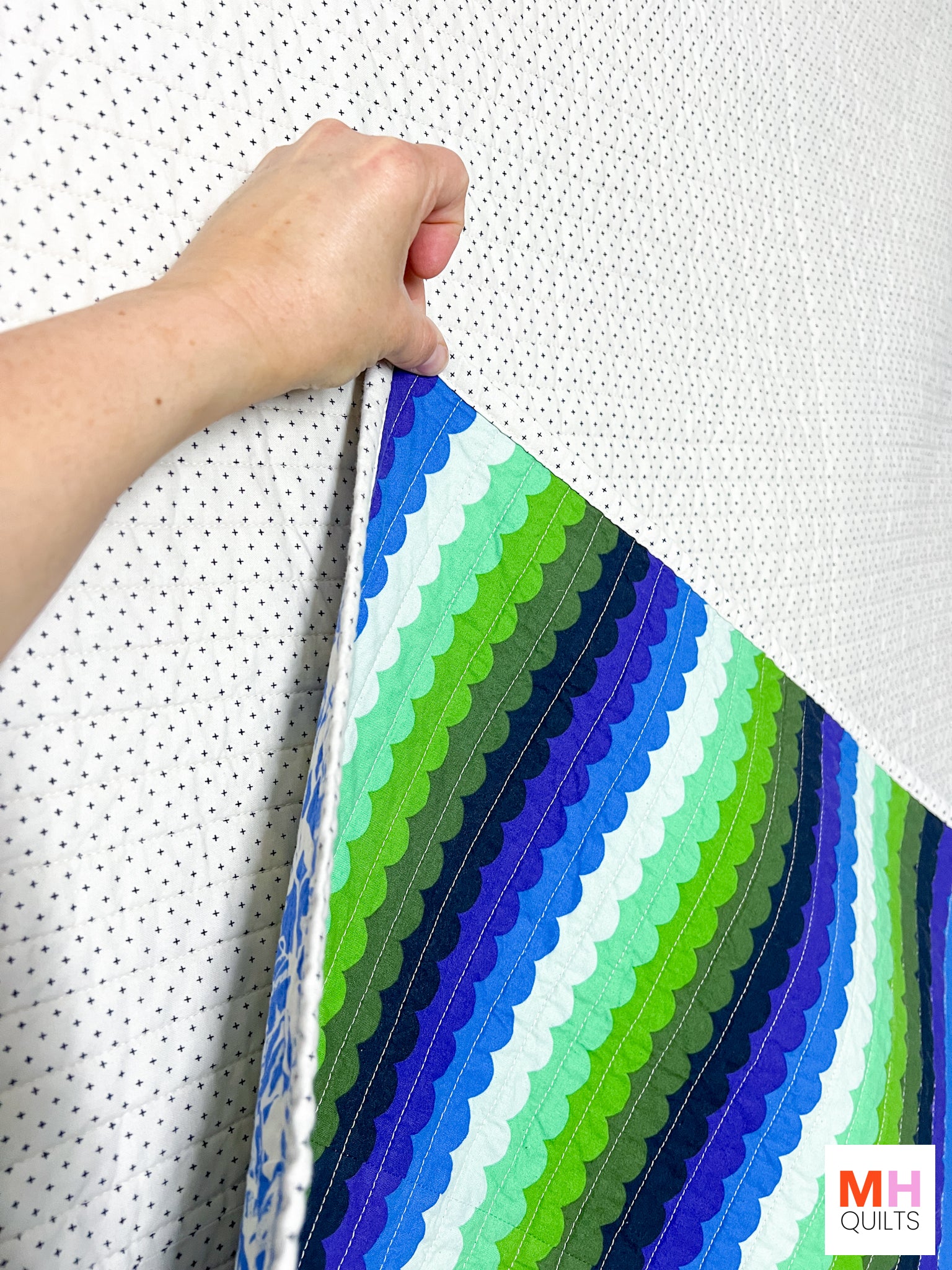 Scallop Quilt - Blue Panorama Version