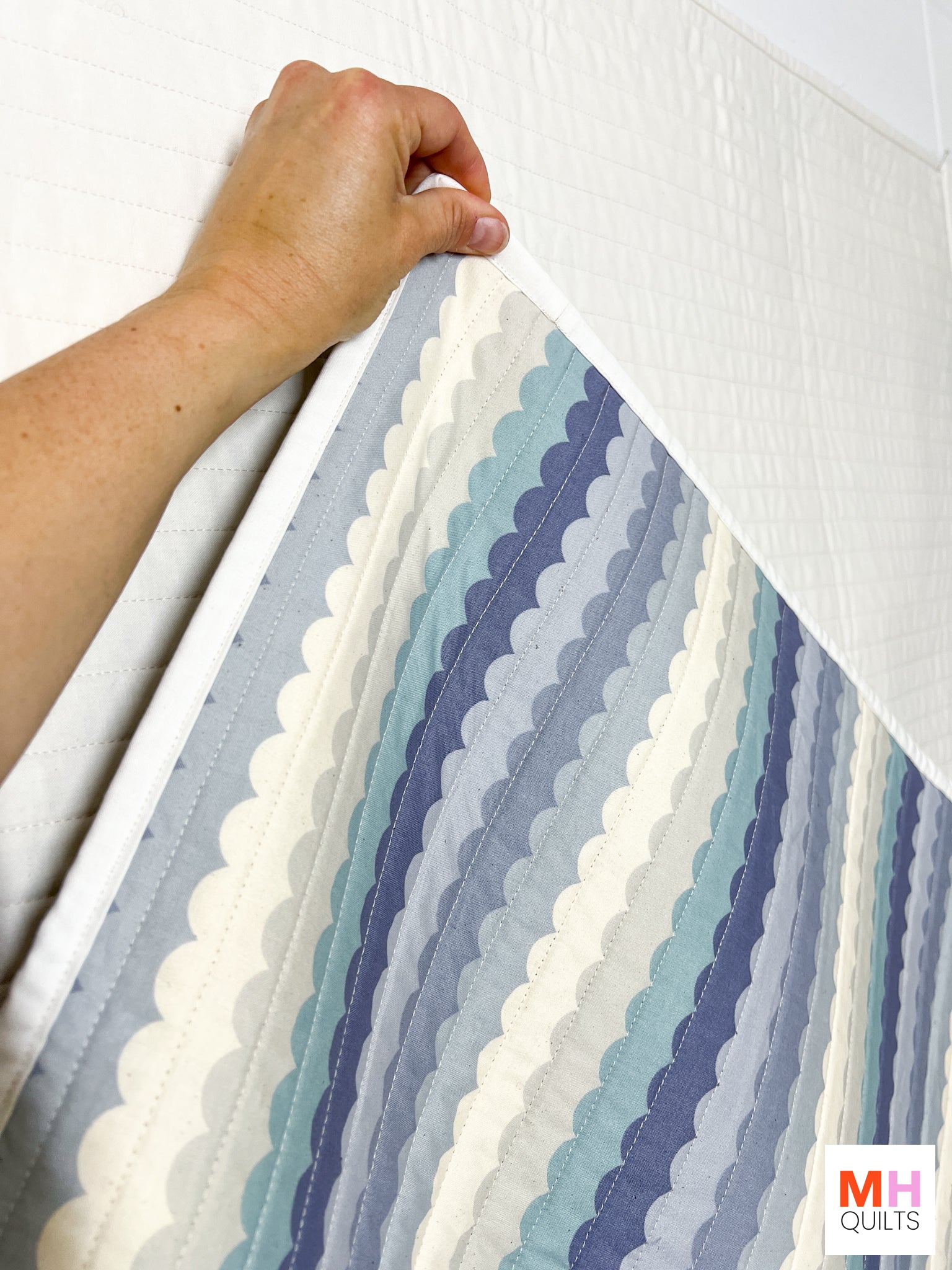Scallop Quilt - Gray Panorama Version