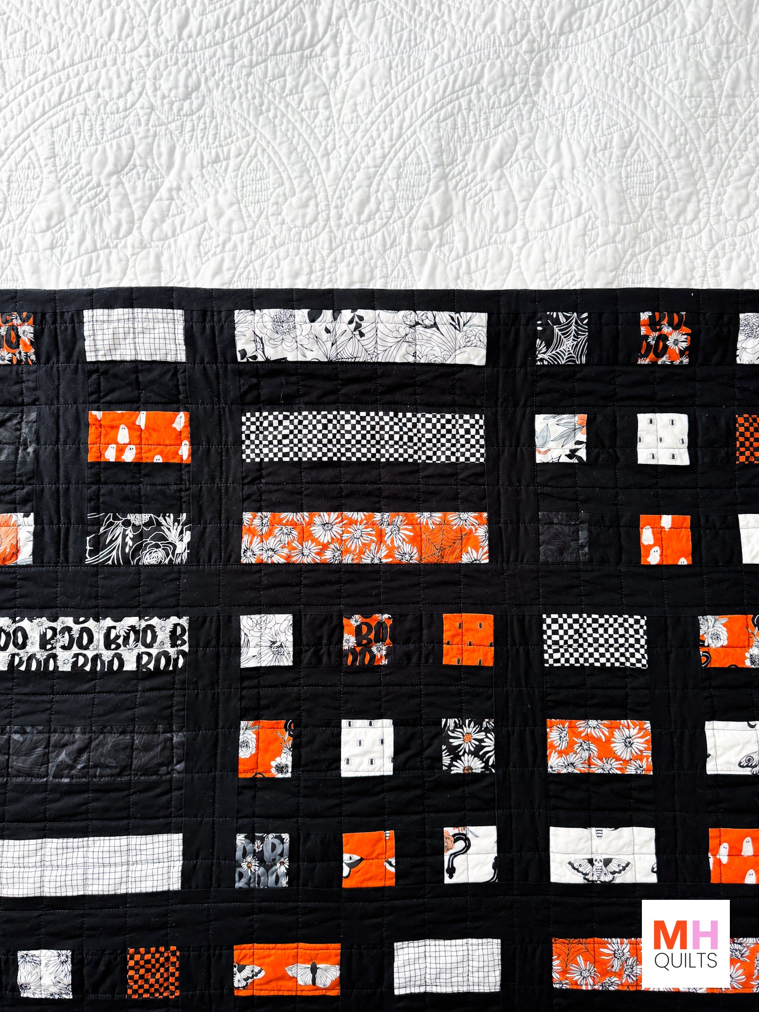 Dot and Dash Quilt - Noir Version