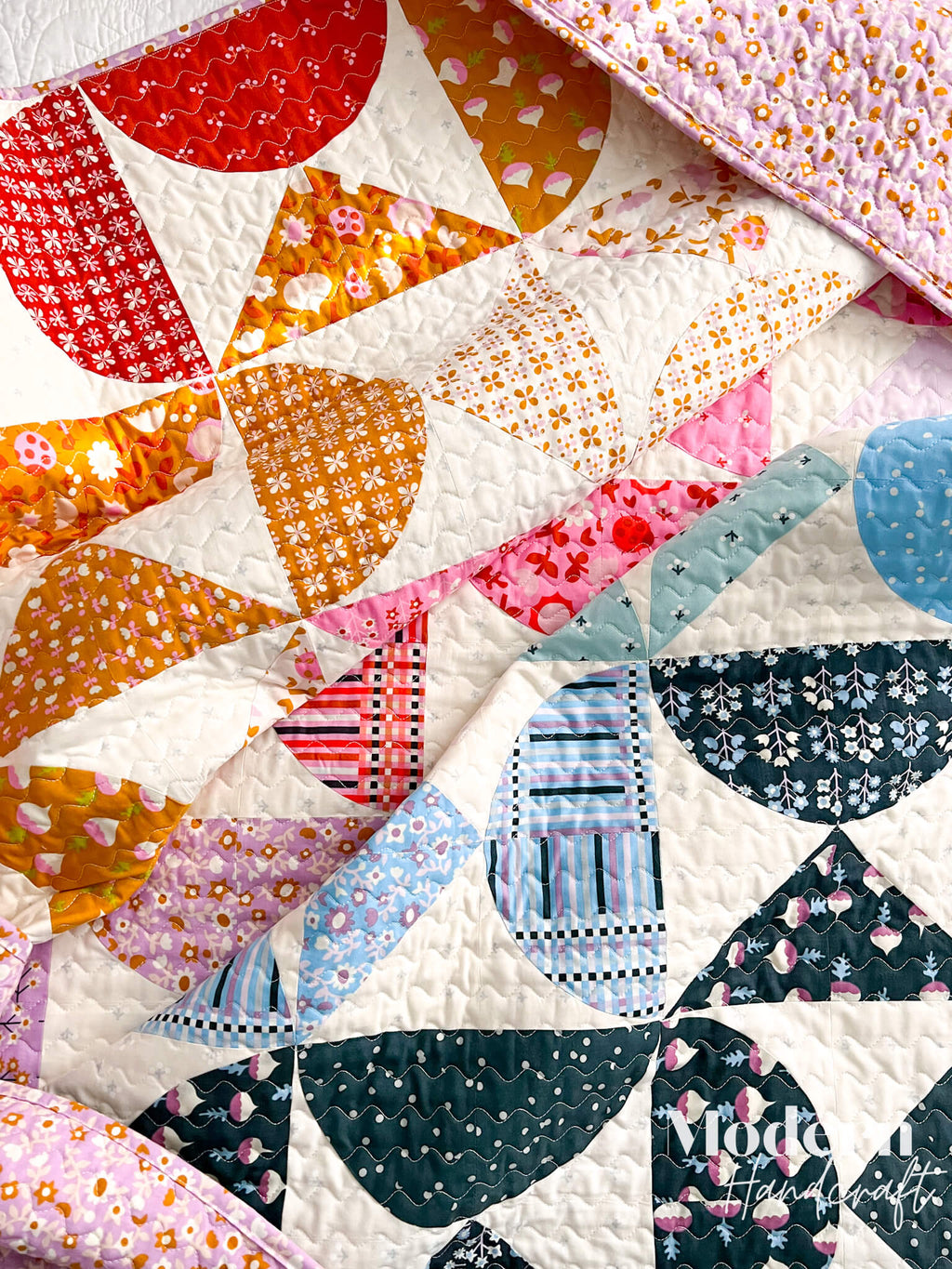 Pivot Quilt Petunia Version modernhandcraft