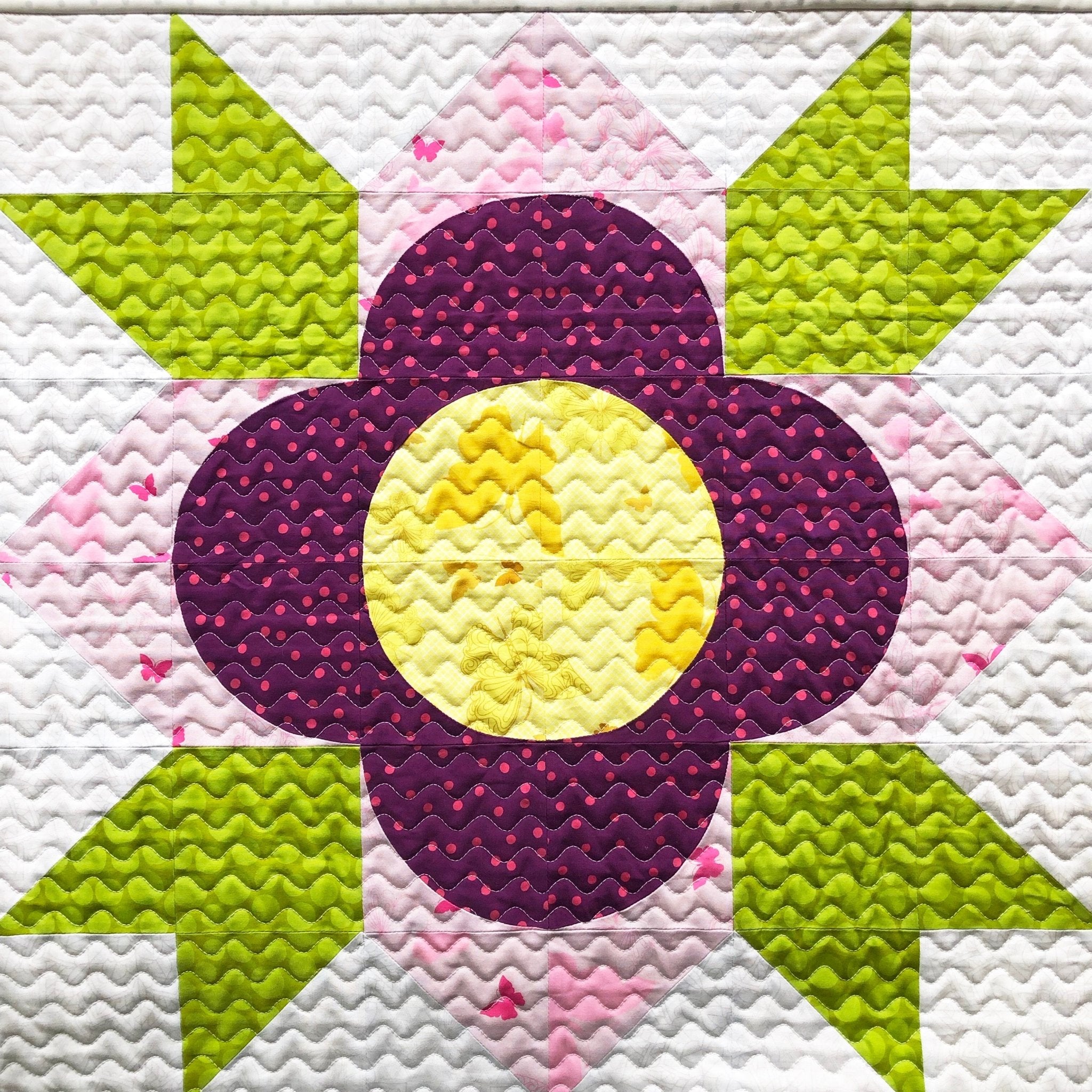 Flower Shop Quilt Runner / Paradigm Version | modernhandcraft