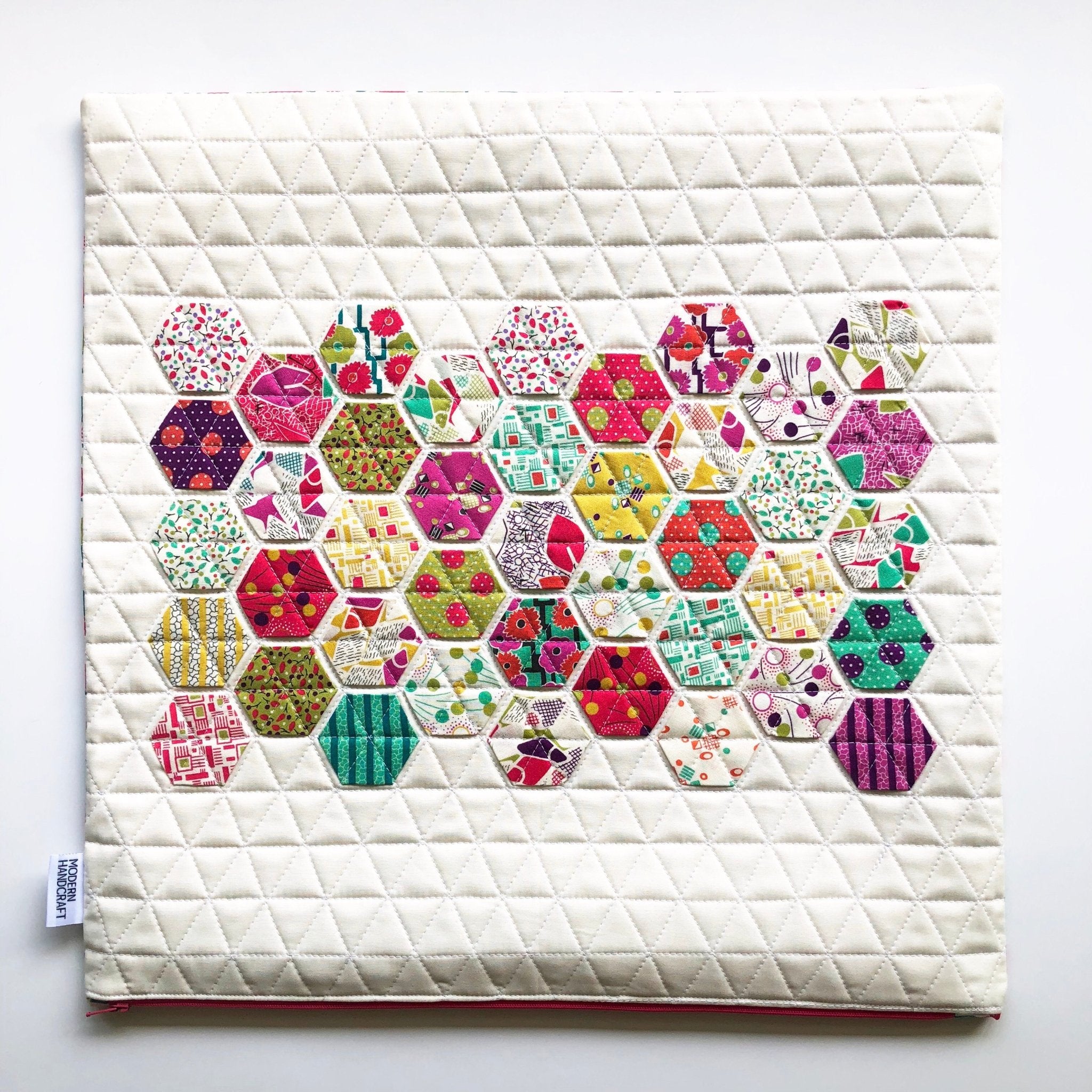 Hexie Pillow / Moda Version | modernhandcraft