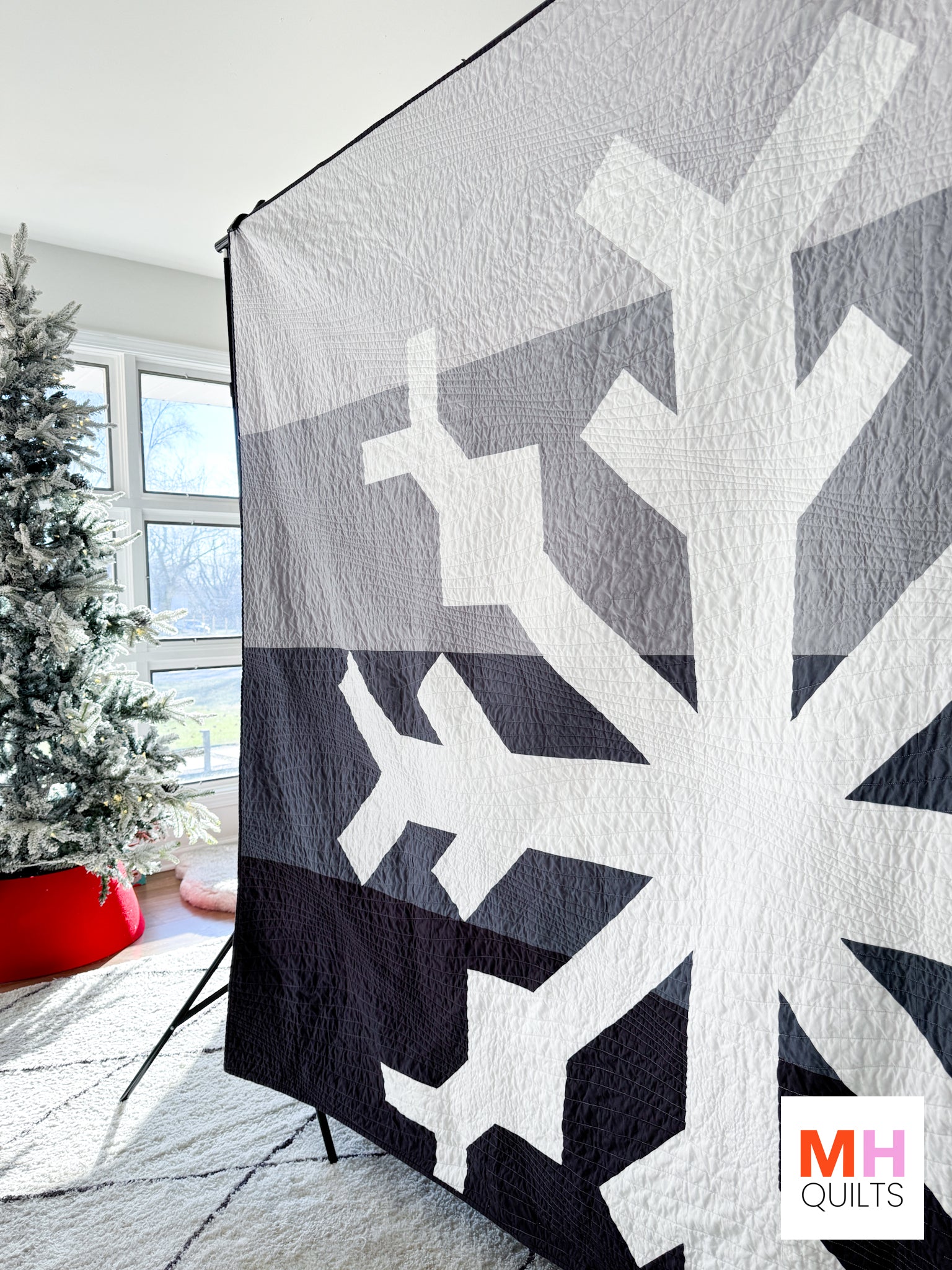 Snowflake Quilt - Grayscale Kona Version