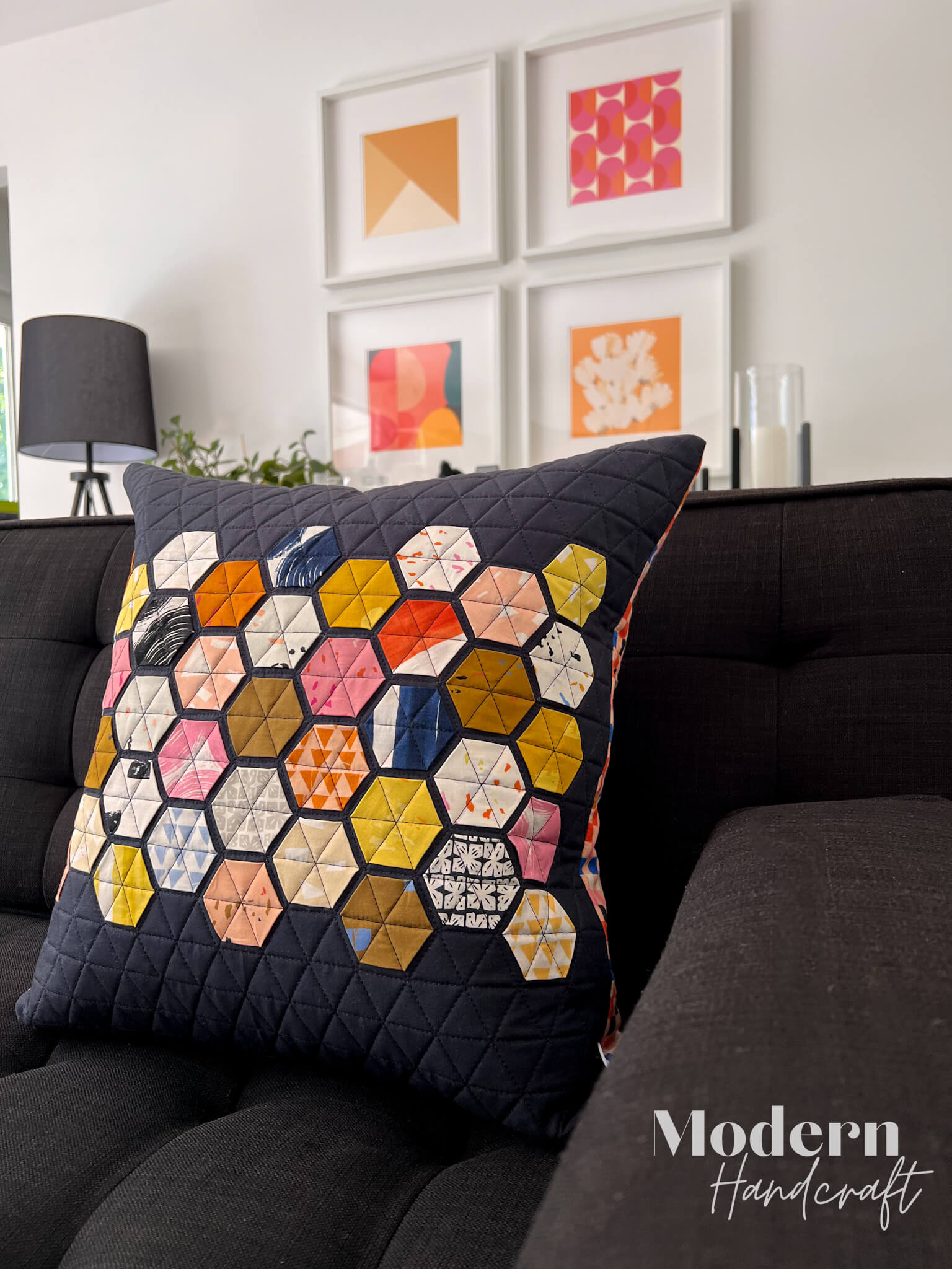 Hexie Pillow PDF Pattern modernhandcraft